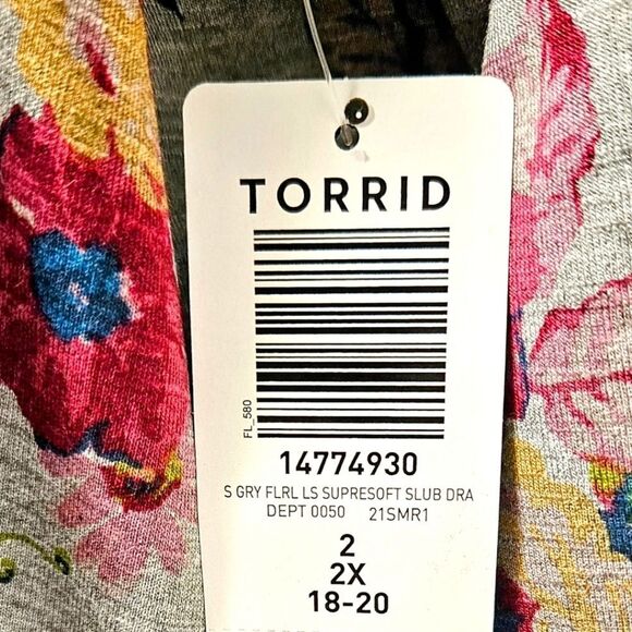 TORRID Plus Size Super Soft Gray Floral Drape Front Cardigan Size 2X - Picture 14 of 16